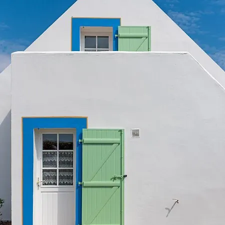 Maison Accueillante A Avec Jardin Clos Et Cheminee *