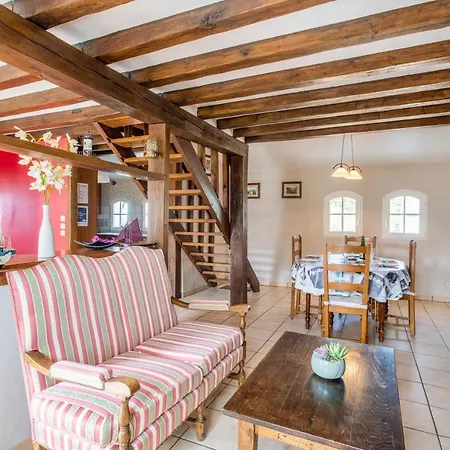 Maison Accueillante A Avec Jardin Clos Et Cheminee Vakantiehuis