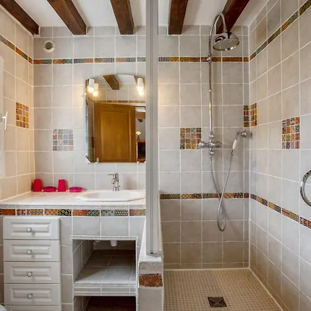 Vakantiehuis Maison Accueillante A Avec Jardin Clos Et Cheminee Bangor