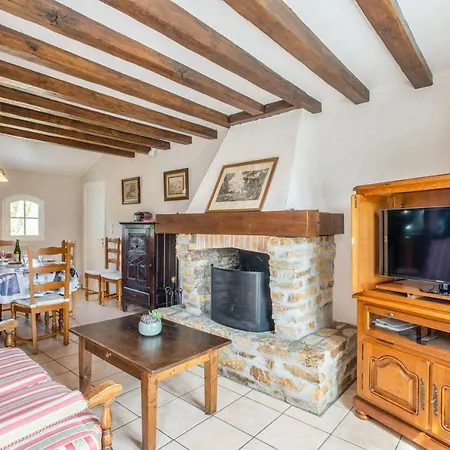 Maison Accueillante A Avec Jardin Clos Et Cheminee *